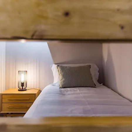 公寓 Pointsurprise House 2